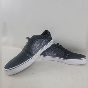 Maui & Sons Wave Casual Skate Shoes – Size 10, Like New